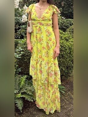 Eywasouls Malibu Yellow Floral Maxi Dress Ruffle Tiered V-Neck Size M